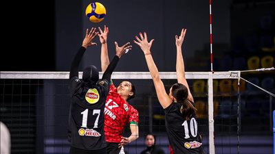 الأهلي يهزم سبورتنج ويقترب من الصعود لنهائي دوري سيدات الكرة الطائرة