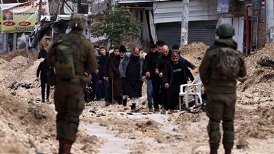 إعلام فلسطيني: إصابة 4 فلسطينيين برصاص مستوطنين في هجوم بـ الضفة الغربية