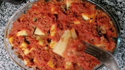 وجبة غنية بالفيتامينات .. طريقة عمل صنية البطاطس باللحمة المفرومة