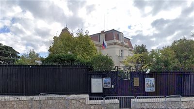 توقيت حساس.. هجوم إرهابي وانفجارات تهز القنصلية الروسية في فرنسا |صور وفيديو