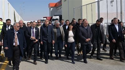 رئيس الوزراء: توجيهات من الرئيس السيسي بالاهتمام بأعمال تطوير الموانئ (فيديو)