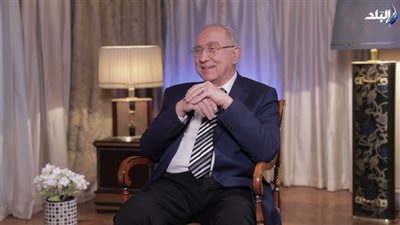 أستاذ أمراض الباطنة : السحور وجبة مهمة مع المياه لمرضى السكر (فيديو)