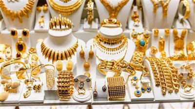 سعر الذهب أول يوم رمضان.. عيار 21 يتراجع بشكل ملحوظ