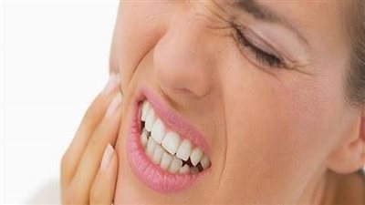 التوتر وصحة الأسنان.. كيف يمكن للضغط النفسي أن يسبب أضرارًا غير متوقعة؟