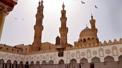 بتوجيهات شيخ الأزهر.. بيت الزكاة يقدّم 3000 وجبة لإفطار الصائمين بالجامع الأزهر