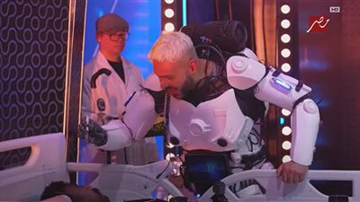 رامزجلال يسخر مرة تانية من أحمد العوضي: «البيه اتجوز نجمة عشان ينجح» (فيديو)