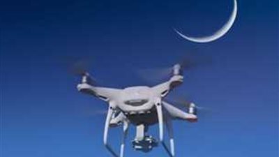 طائرات الدرون والذكاء الاصطناعي... الإمارات تستخدم التكنولوجيا لرصد هلال رمضان