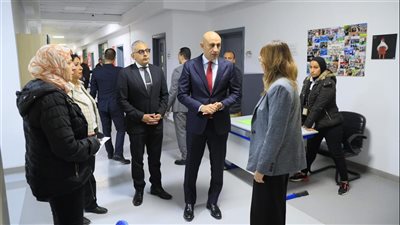 بسبب مزدوجي الجنسية.. دعوى قضائية ضد وزير التربية والتعليم