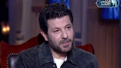 نشأ بعيدًا عن والديه.. إياد نصار يكشف تفاصيل مؤثرة من طفولته (فيديو)