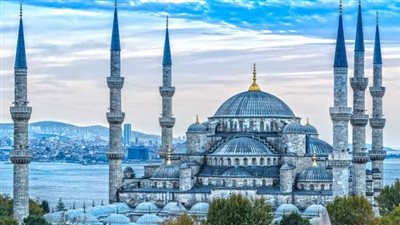 الجامع الأزرق .. تحفة السلطان أحمد ذات الست مآذن و20 ألف بلاطة