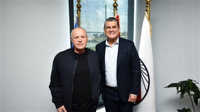 أوسكار رويز يلتقي مجلس إدارة الاتحاد المصري ويعقد اجتماع مع مساعديه