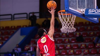 الأهلي يقطع 