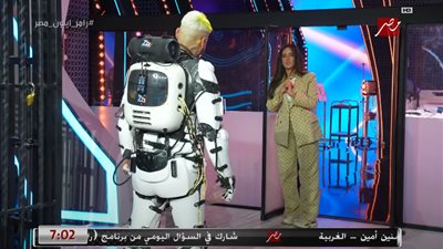 زينة: «وحيات ربنا هموت من العقرب بتاعك ده».. رامز: 