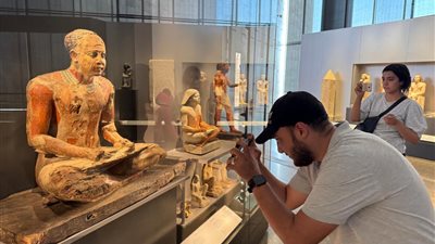 خبير أثري: مصر مهد علم الأثريات ومصدر إبهار عالمي للمتحف المصري الكبير | فيديو
