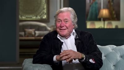 حسين فهمي: الشهرة لها تمن غالي.. ومعرفتش أتفسح مع ولادي في حديقة الحيوانات بسبب شهرتي(فيديو)