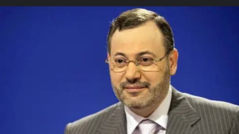 الاعلامى أحمد منصور