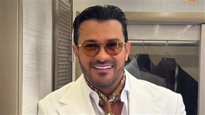 شفت انا جامد ازاي.. محمد رجب يشارك جمهوره بصورة من كواليس الحلانجي 