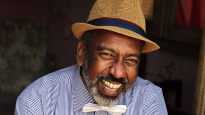 بعد أغنيته في مسلسل «أولاد شمس».. رحلة مصطفى رزق من الفلكلور إلى..