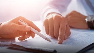 مجلس النواب يقر شروط إنهاء عقد العمل للسيدة المتزوجة أو الحامل