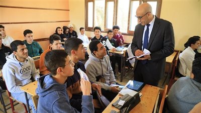  الثانوية العامة 2025 .. قرار هام من «التعليم» بشأن امتحان اللغة الأجنبية الثانية 