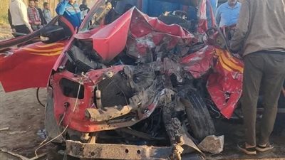 مصرع شخصين وإصابة 23 آخرين فى تصادم بين سيارة نقل وأتوبيس بالمريوطية