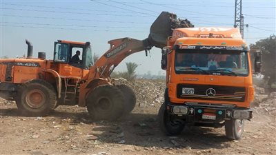 تكثيف حملات النظافة والصيانة الدورية لأعمدة الإنارة بـ 5 مراكز بالمنيا