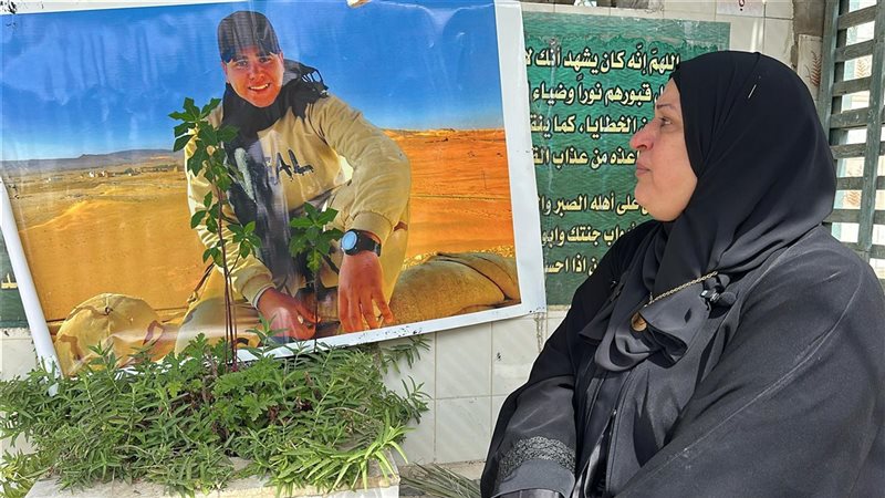 أم الشهيد محمود مندور