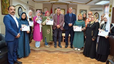 تكريم الفائزين في مسابقتي «يوم المرأة العالمي» و«يوم الشهيد» بمديرية تعليم بورسعيد