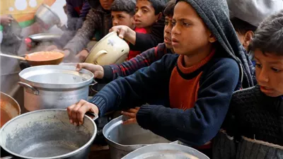 من وطأة الحرب إلى الظلام.. كيف يقضي أهالي غزة شهر رمضان؟