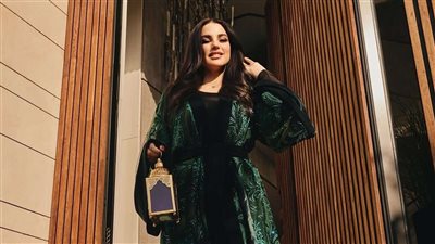 بالقفطان الأخضر والفانوس.. درة تتألق في أحدث جلسة تصوير|صور