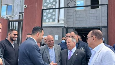 محافظ بورسعيد يخصص دعمًا شهريًا لتشغيل العناية المركزة والمنظار والتعاقد مع أطباء بمستشفى الصدر