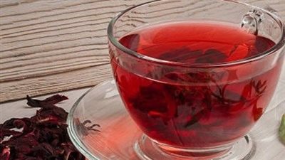 أحلى مشروب في رمضان.. طبيب: الكركديه يدعم صحة القلب والكلي والمناعة