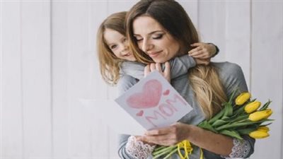 دار الإفتاء: الإحتفال بعيد الأم عادة إجتماعية تعزز قيم البر والتقدير للأمهات 