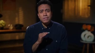 «الله يرحم اللي ربوك ياسامح»..نجوم الفن يشيدون ببرنامج «قطايف» لسامح حسين  