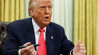 السفير حسين هريدي: تراجع ترامب عن التهجير يحمل تفاؤل مشوب بالحذر (فيديو)