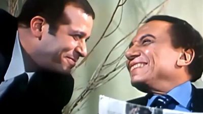 منور حياتنا.. شريف منير يهني الزعيم عادل امام بمناسبة عيد ميلاده 