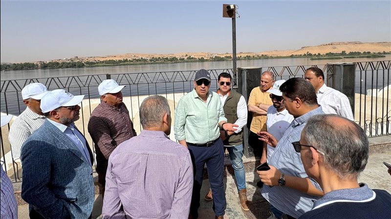 وزير الري في أسوان