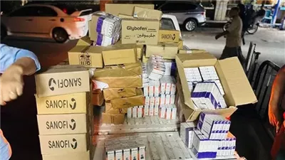 القبض على صيدلي لاتهامه بسرقة أدوية من مستشفى حكومي وعرضها للبيع 