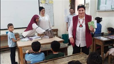 مدير تعليم القاهرة تتابع امتحانات نهاية العام للمواد غير المضافة للمجموع