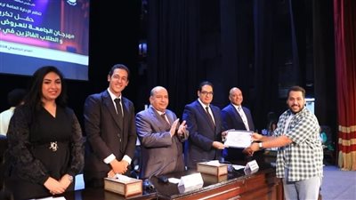 رئيس جامعة القاهرة يكرم الفائزين في مهرجان «إبداع 13»