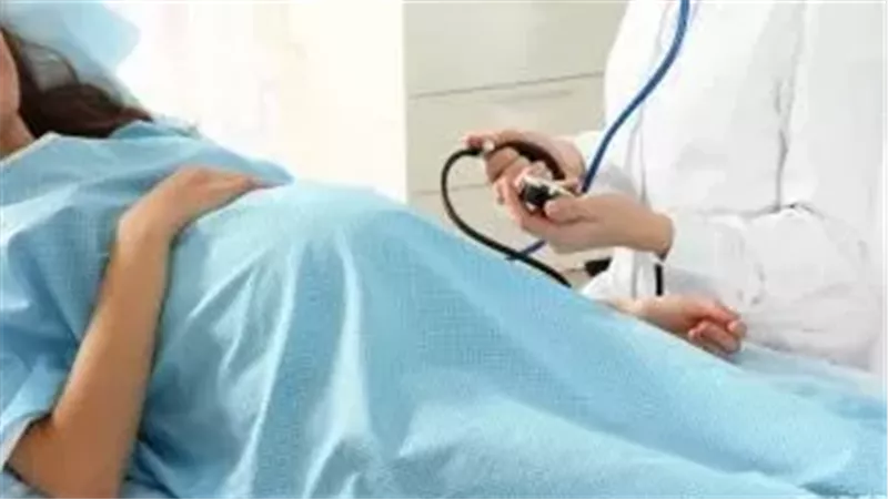 أمريكية ميتة دماغيًا