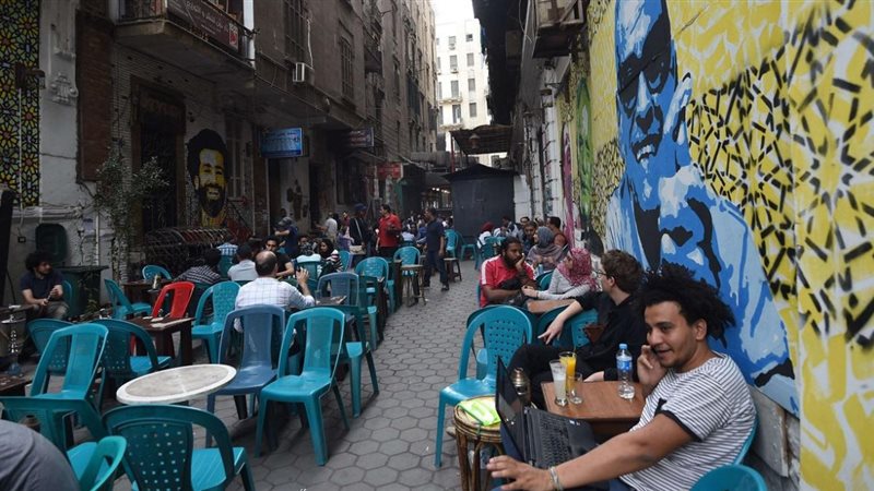 حظر إقامة المطاعم