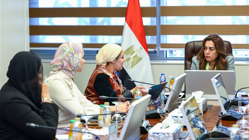  الدكتورة منال عوض