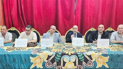 مدير تعليم المنوفية يواصل اجتماعاته مع رؤساء لجان الشهادة الإعدادية