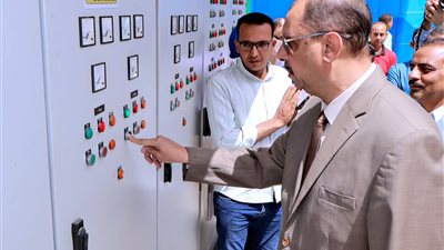 محافظ سوهاج يطلق التشغيل التجريبي لمحطة مياه أولاد الشيخ بدار السلام