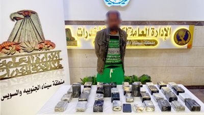 خلال مواجهة نارية.. مصرع عنصرين إجراميين وضبط شحنة بـ 28 مليون جنيه