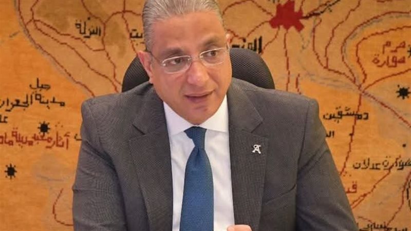 الدكتور احمد الانصاري