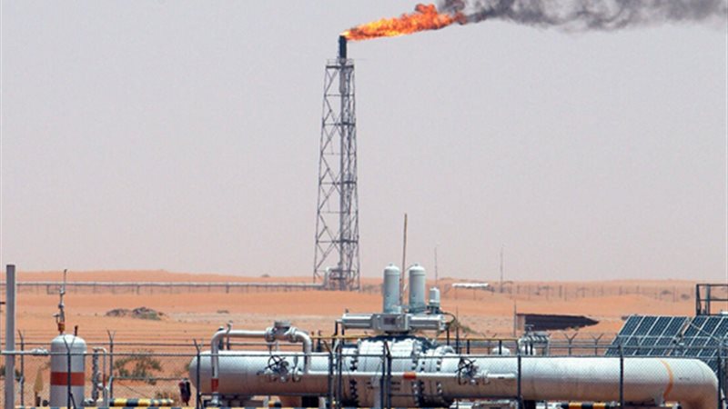 الكهرباء على خط البترول: