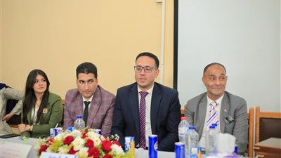 جامعة الزقازيق تحتفل بمناقشة وتكريم مشروعات تخرج الدفعة الأربعين لشعبة الإذاعة