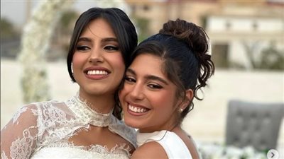 مايان السيد ترد على انتقادات ارتدائها فستان أبيض في عقد قران أختها